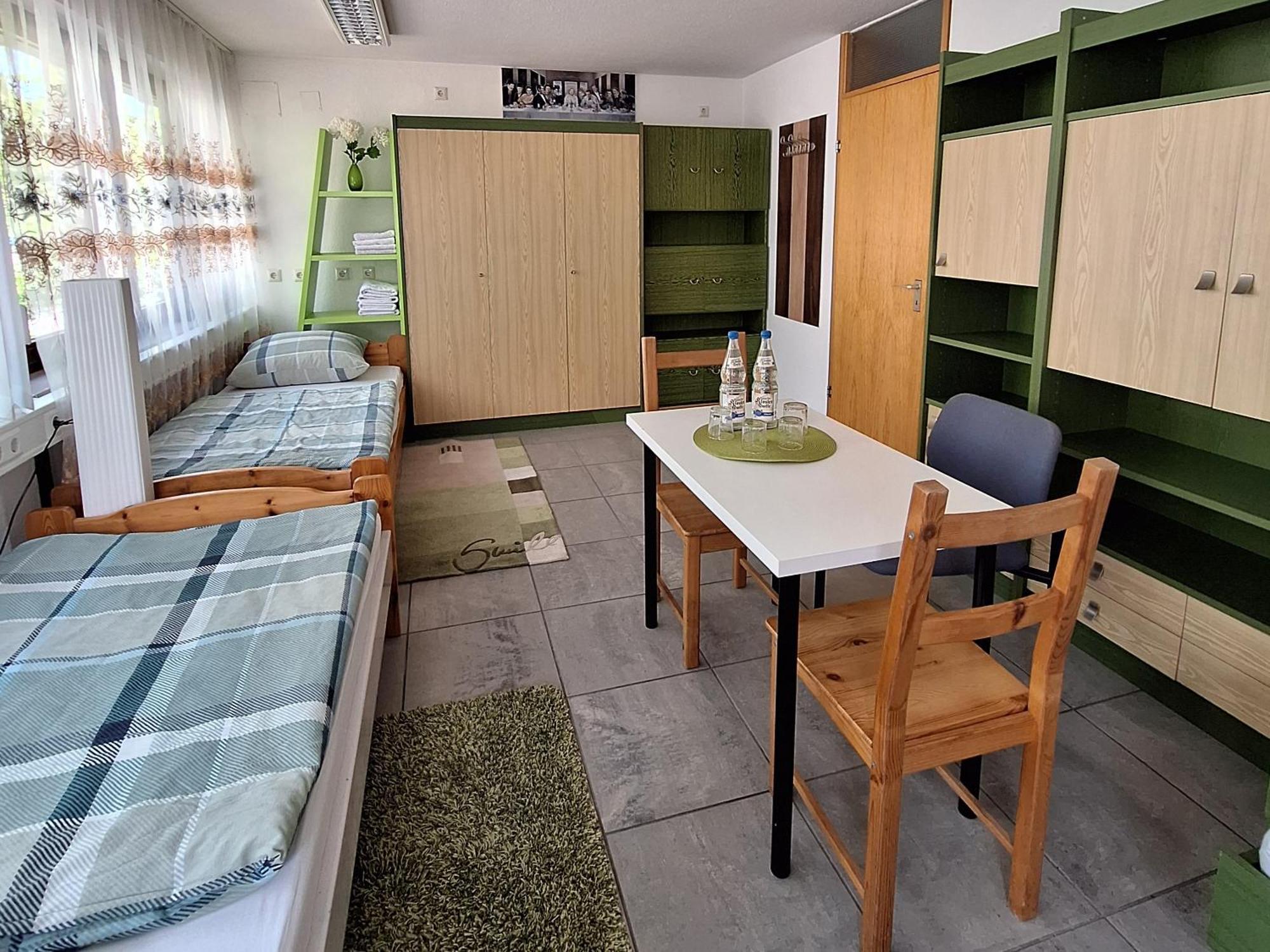 Pension Beim Kastell ズルツ・アム・ネッカー 部屋 写真